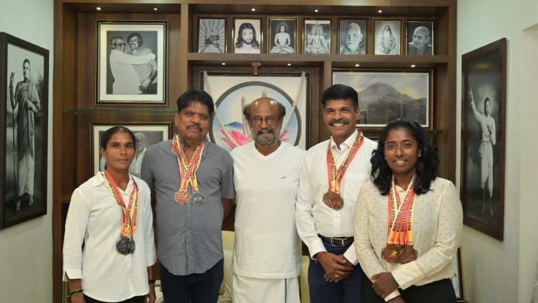 வெற்றி பெற்ற விரர்களுக்கு சூப்பர் ஸ்டார் ரஜினிகாந்த் அவர்கள் நேரில் அழைத்து தனது வாழ்த்துக்களை தெரிவித்தார்