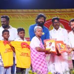 *ரூ. 200 கோடி சம்பளத்தை தவிர்த்து மக்களுக்காக வருகிறார் விஜய் - நடிகர் சவுந்தரராஜா*