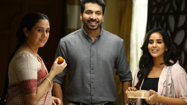 மீண்டும் நாயகியாக தேவயானி நடிக்கும் படம் ‘நிழற்குடை’*