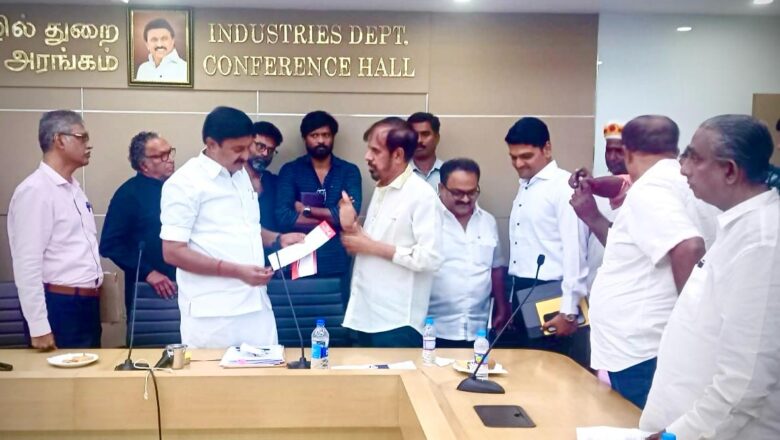 அமைச்சர் மு.பெ சாமிநாதன் அவர்கள் தமிழ்த்திரைப்பட தயாரிப்பாளர் ,பெப்சி நிர்வாகிகள் , நடிகர் சங்க நிர்வாகிகள் சந்திப்பு!